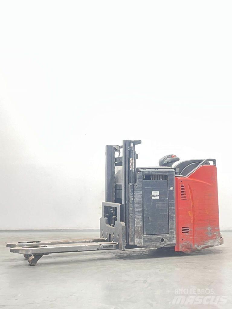 Linde D12HPSP-133 行走控制式堆積機