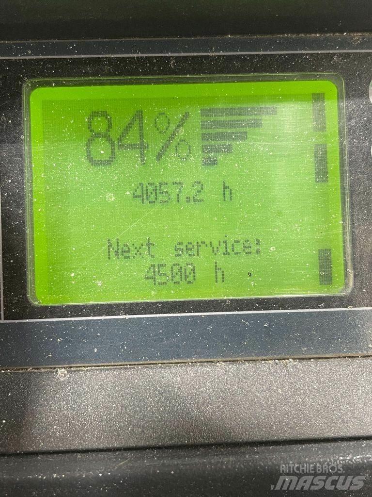Linde D12HPSP-133 行走控制式堆積機
