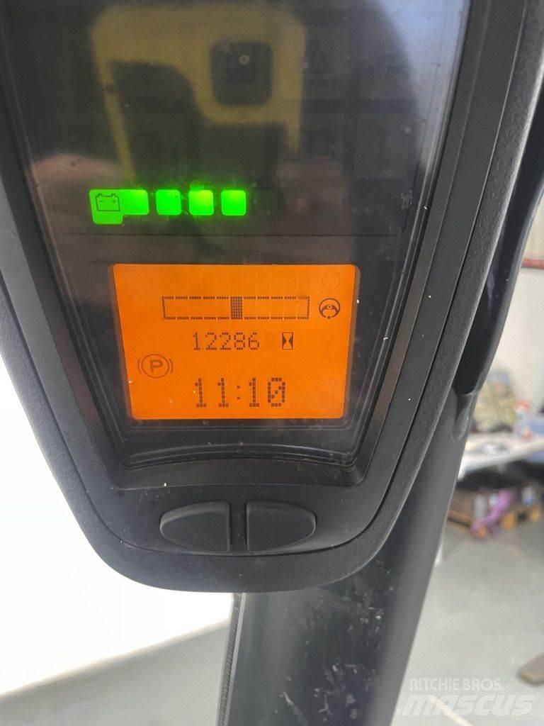 Linde E16L-386-EVO 電動堆高機
