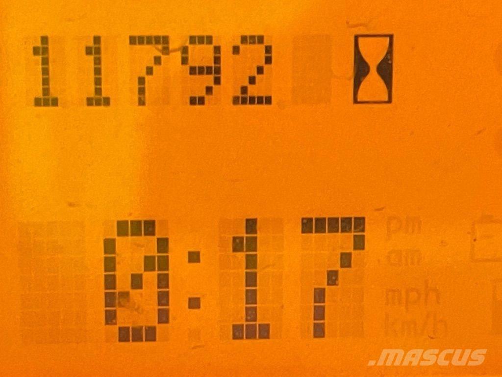 Linde E25HL/600-387 電動堆高機