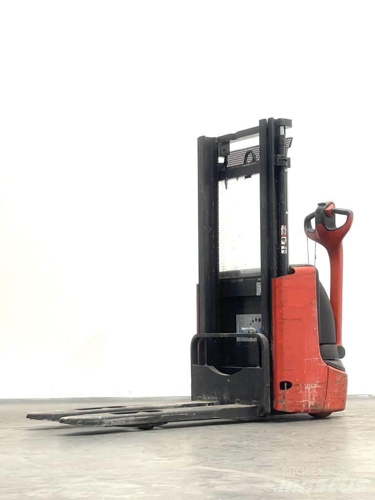 Linde L10 行走控制式堆積機