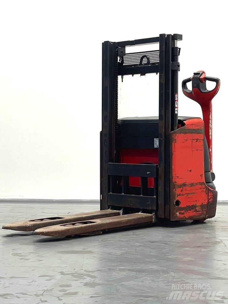 Linde L12i-1172 行走控制式堆積機