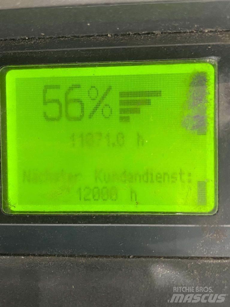 Linde L12R-139 自走式堆積機