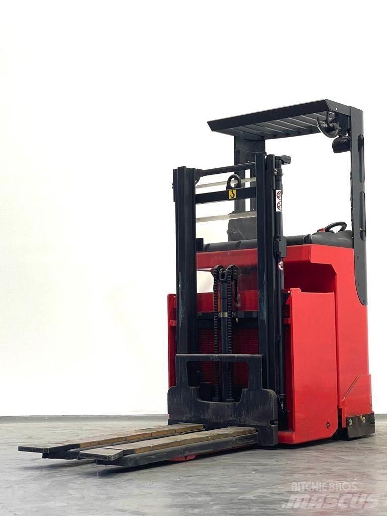 Linde L12R-379 自走式堆積機