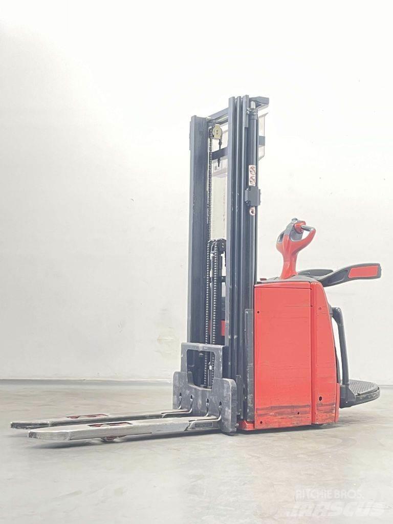 Linde L14AP-1173 行走控制式堆積機