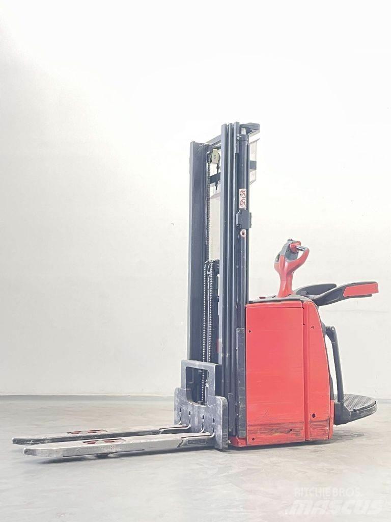 Linde L14AP-1173 行走控制式堆積機
