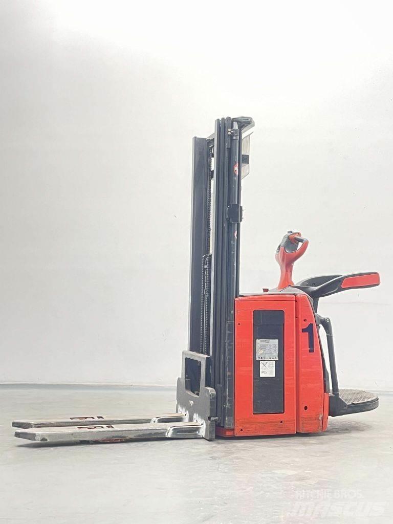 Linde L14AP-1173 行走控制式堆積機