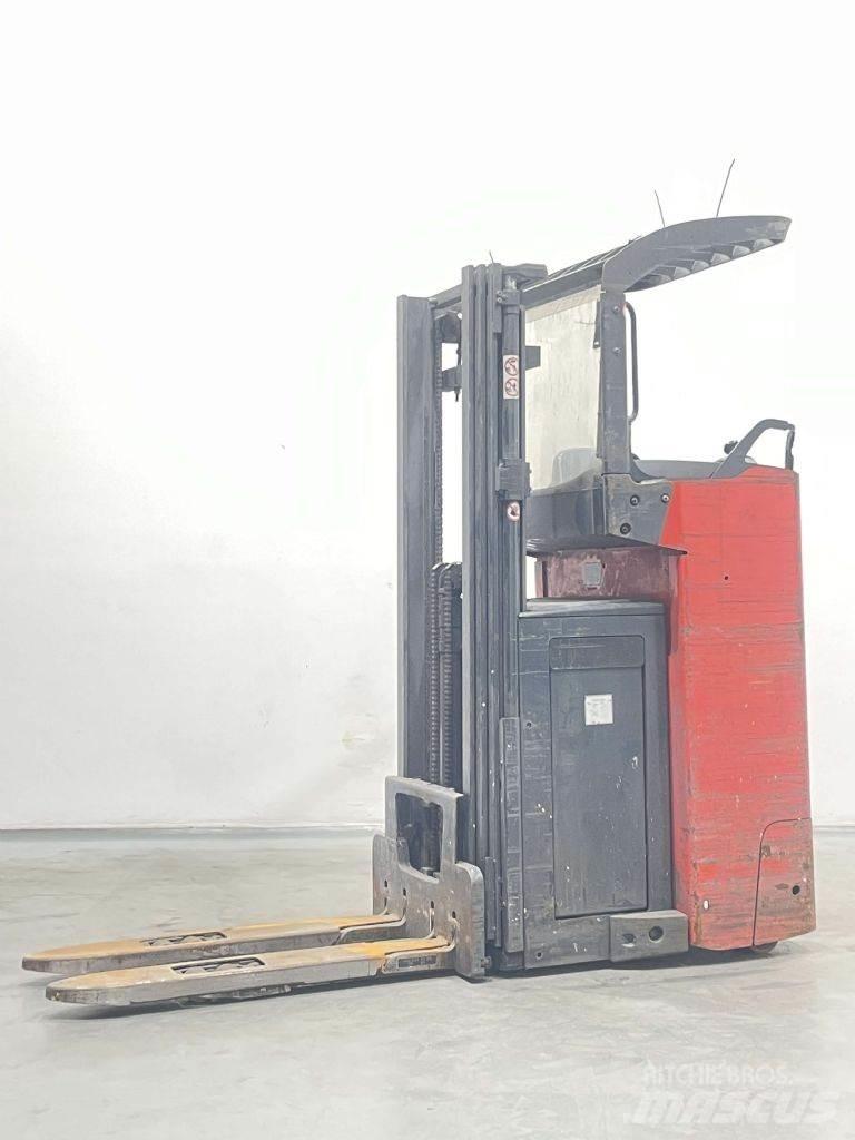 Linde L16RW-1174 自走式堆積機