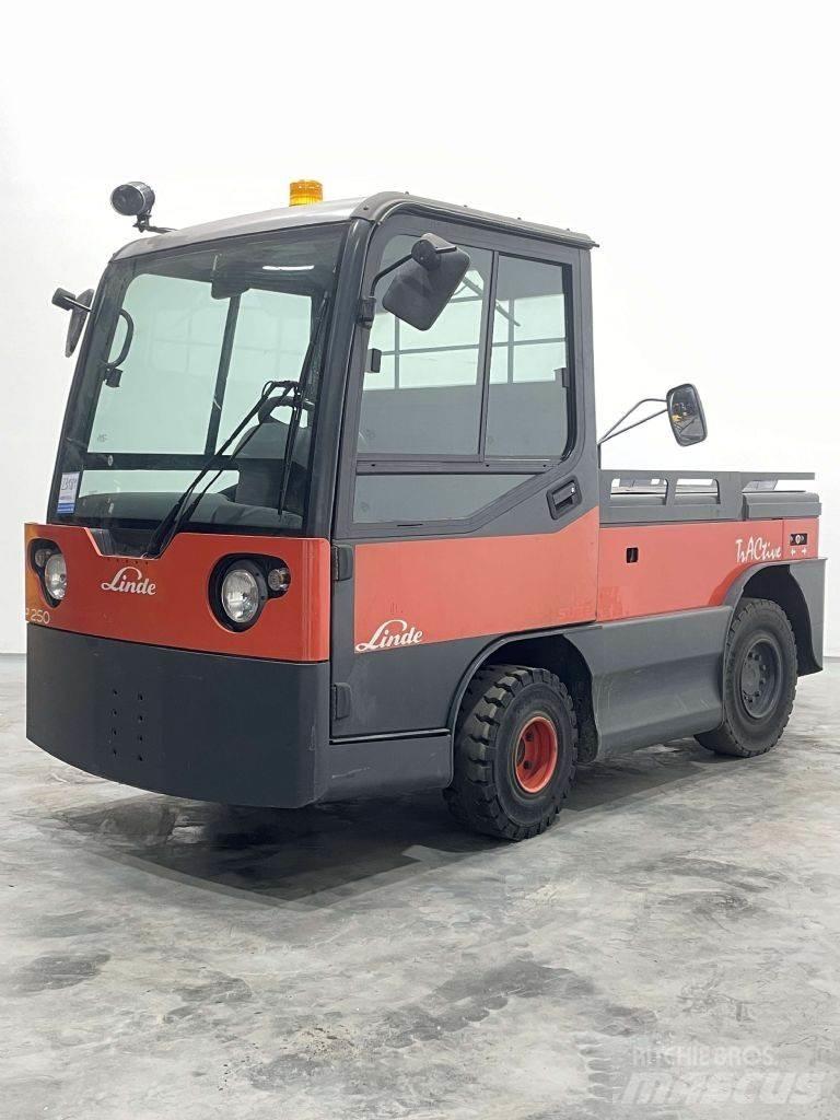Linde P250-127 牽引車