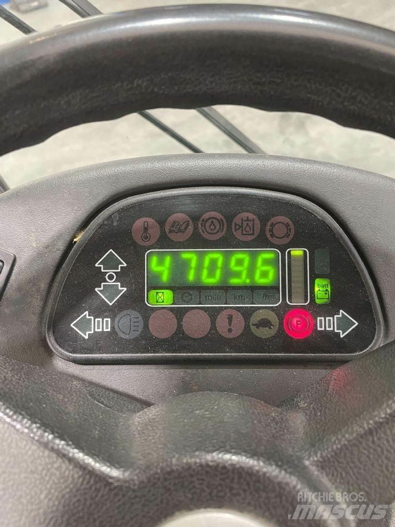 Linde P250-127 牽引車