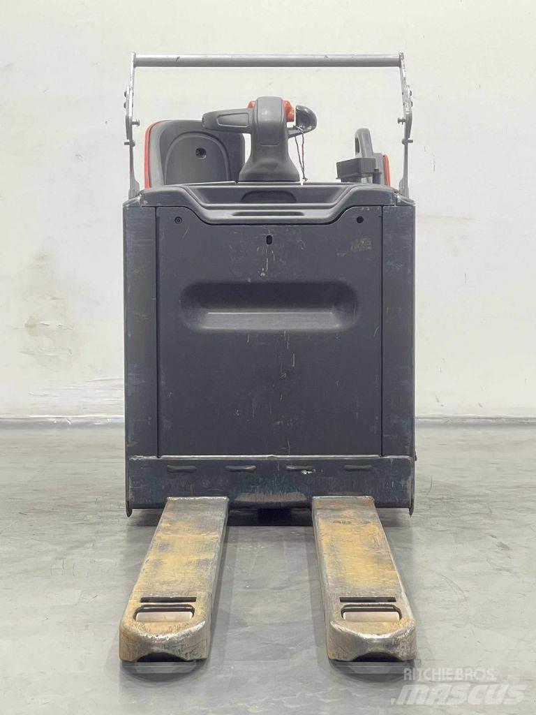Linde T25SP-131 低架升降機