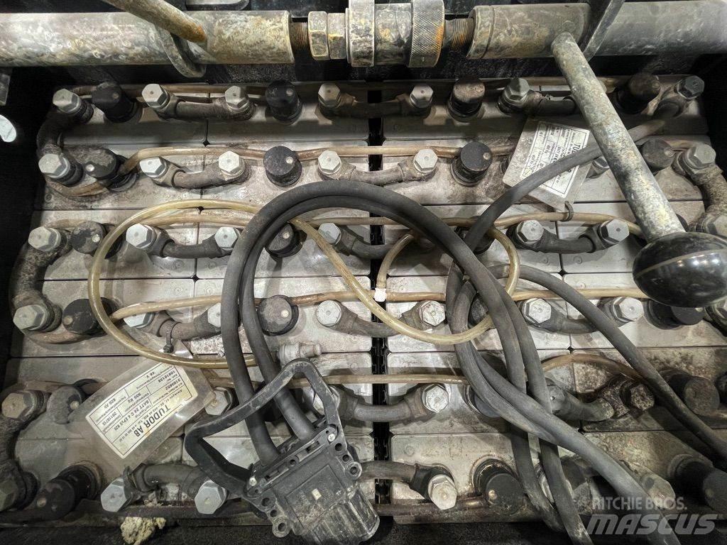 Linde V12-015 高舉式裝載機