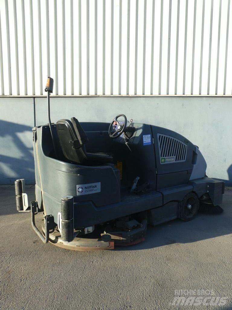 Nilfisk CS7000 1200B 掃倉機