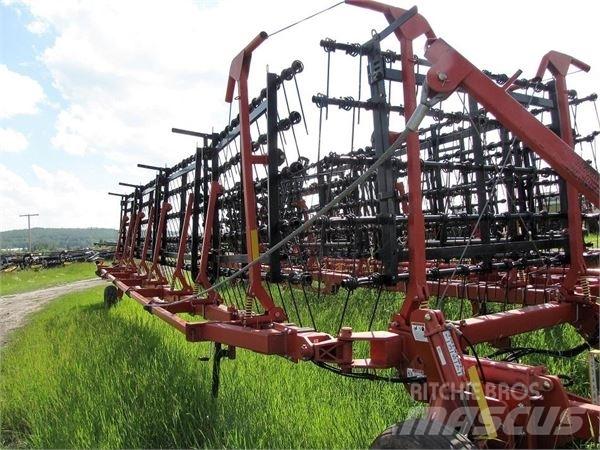 Bourgault 6000 耙車
