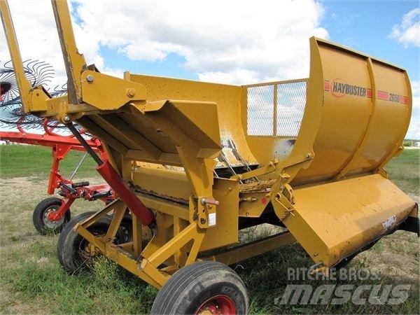 Haybuster 2650 草捆撕碎機、切割機、拆袋機