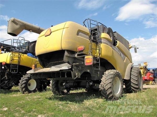 New Holland CX860 聯合收穫機