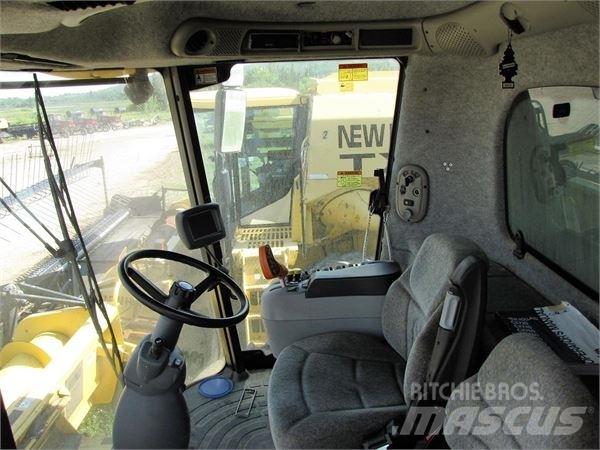 New Holland CX860 聯合收穫機
