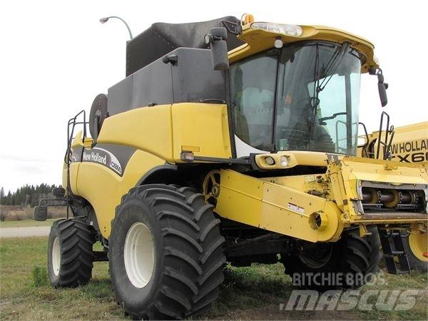 New Holland CX860 聯合收穫機