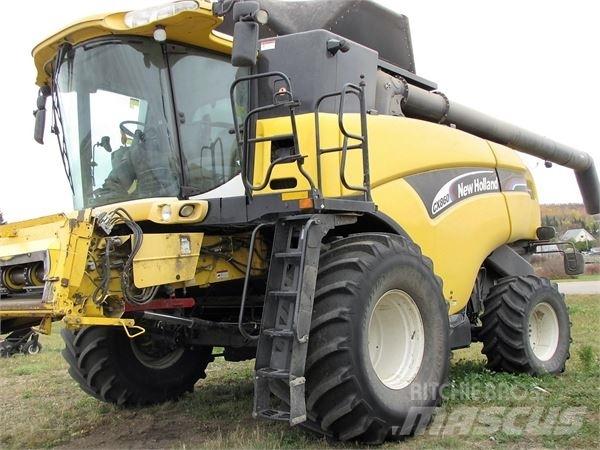 New Holland CX860 聯合收穫機