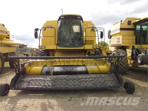 New Holland TX66 聯合收穫機