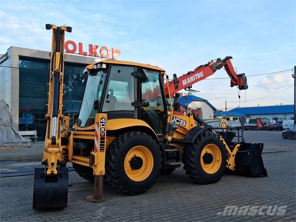 JCB 4CX 反鏟裝載機