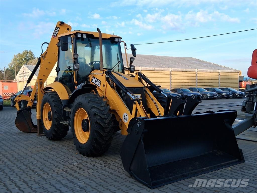 JCB 4CX 反鏟裝載機