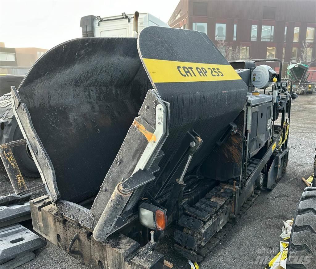 CAT AP255 Paver 瀝青攤舖機/鋪路機