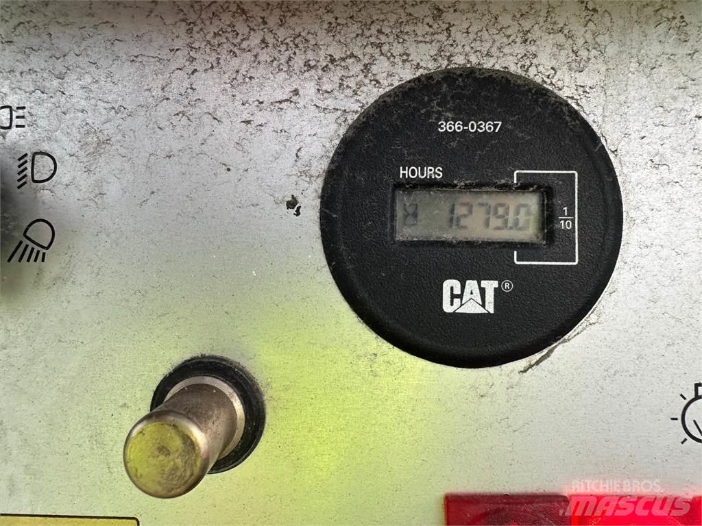 CAT AP255 Paver 瀝青攤舖機/鋪路機
