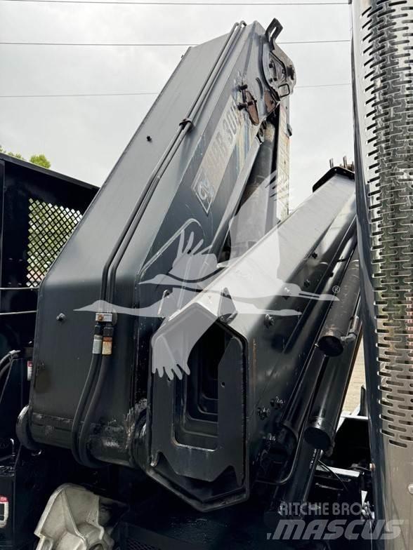 Hiab 300-6 木材起重機