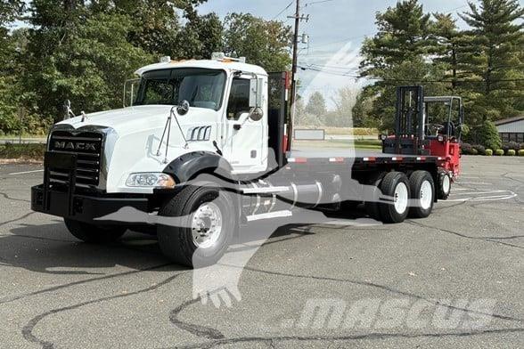 Moffett M55 卡車載式堆高機