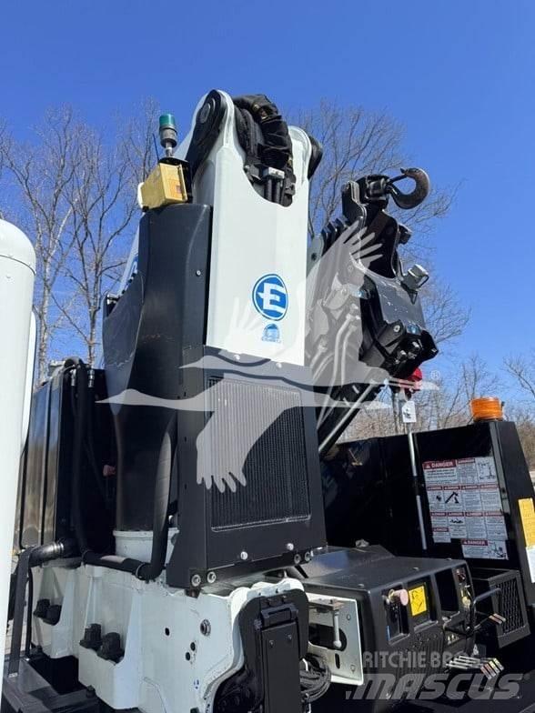 Peterbilt 348 平板式/側卸式卡車
