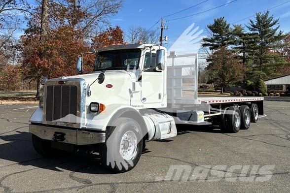Peterbilt 365 平板式/側卸式卡車