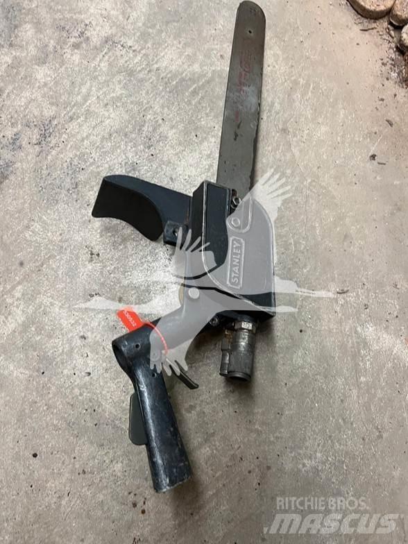 Stanley CS05 鏈鋸和清潔鋸