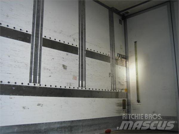 DAF XF 105.510 貨箱式卡車