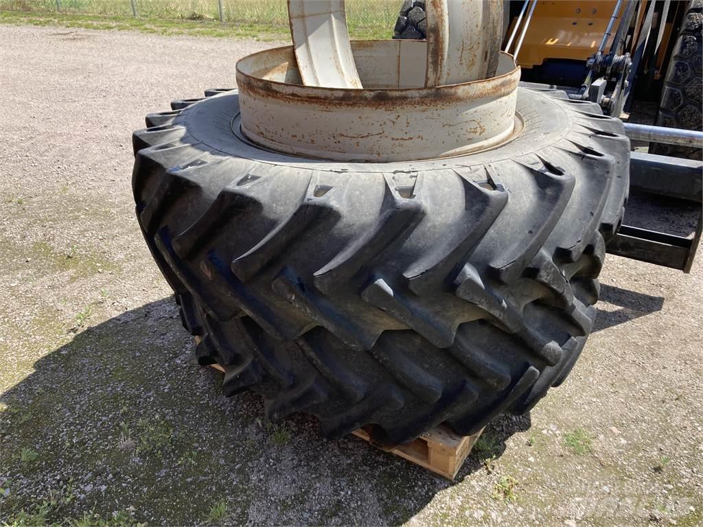  18.4X38 輪胎、車輪和輪圈