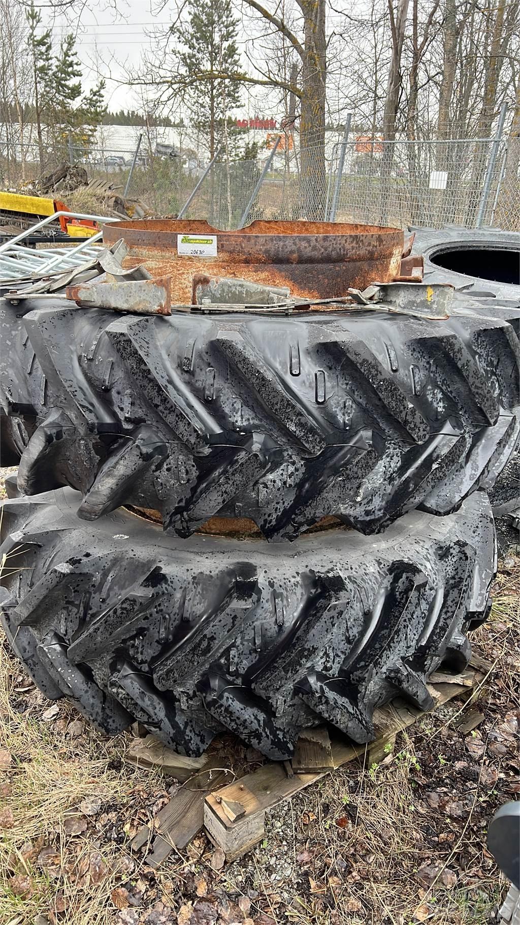  20.8R 38 輪胎、車輪和輪圈