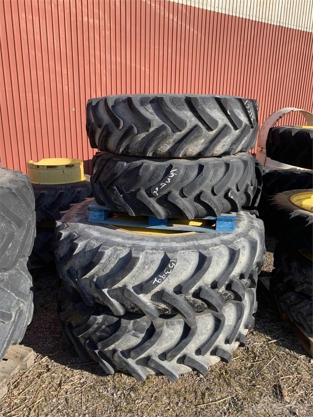  520/85x42, 420/85x30 輪胎、車輪和輪圈