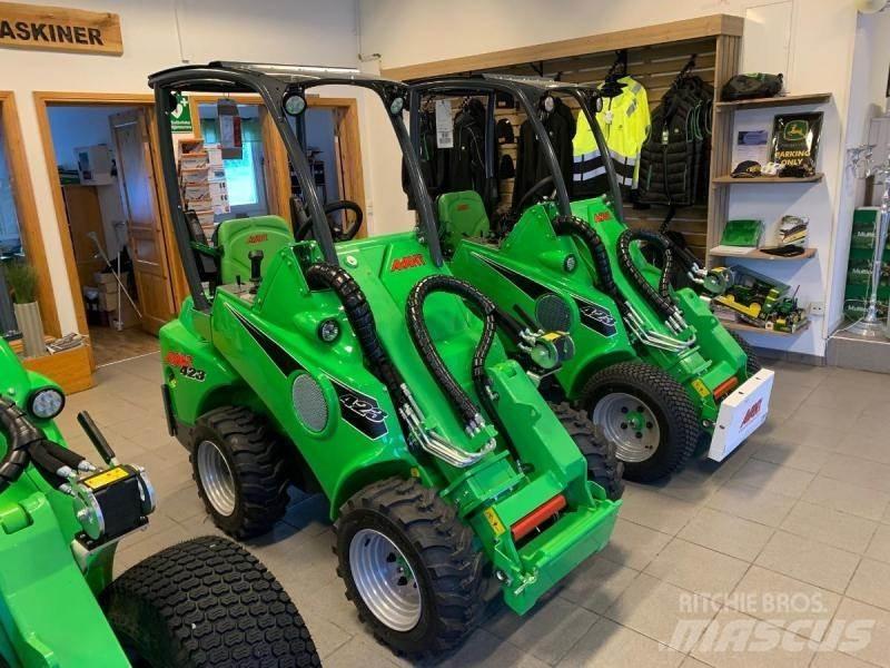 Avant 423 滑移轉向裝載機
