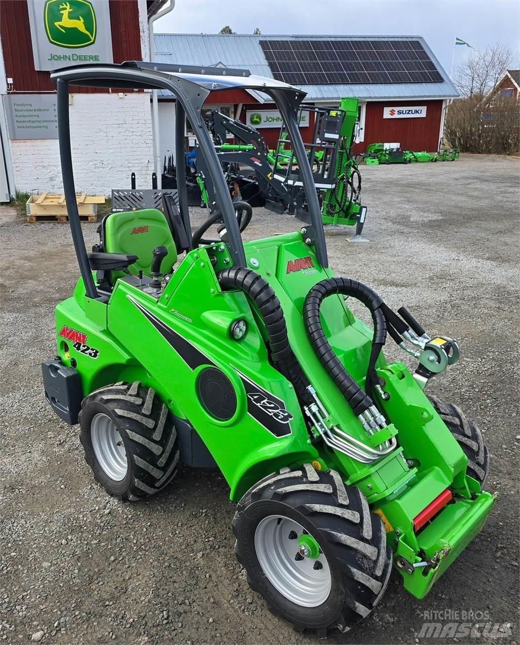 Avant 423 滑移轉向裝載機