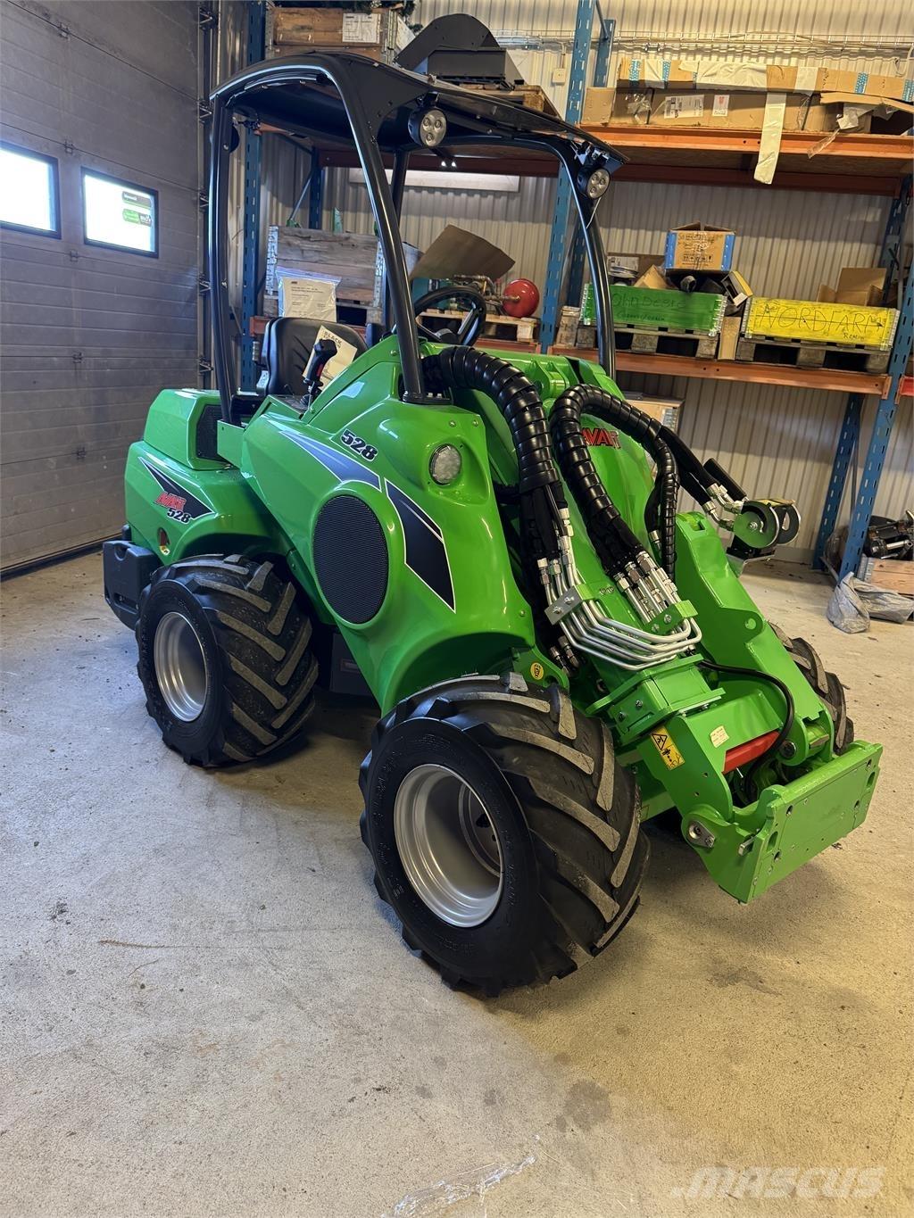 Avant 528 KAMPANJ 滑移轉向裝載機