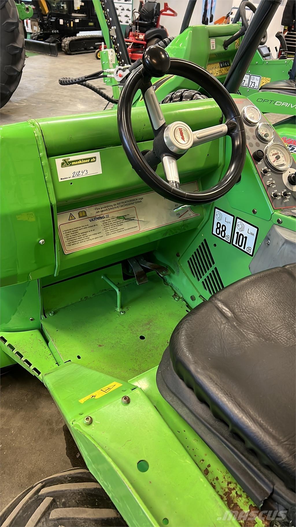 Avant 630 Beg 滑移轉向裝載機