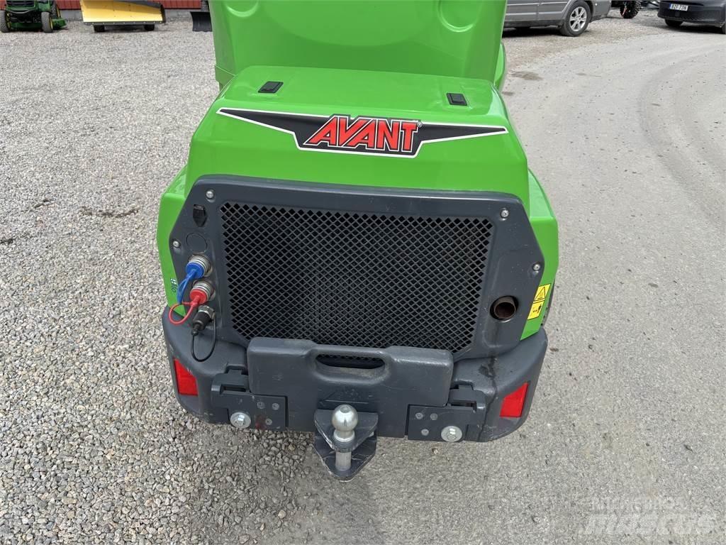 Avant 650 滑移轉向裝載機