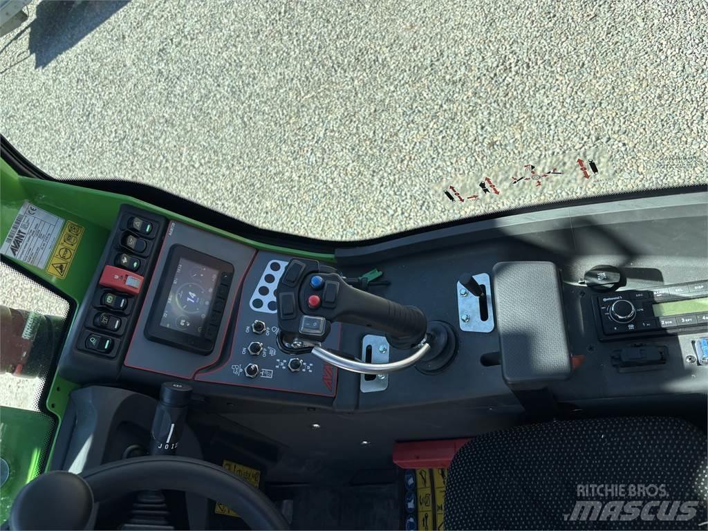 Avant 650 滑移轉向裝載機