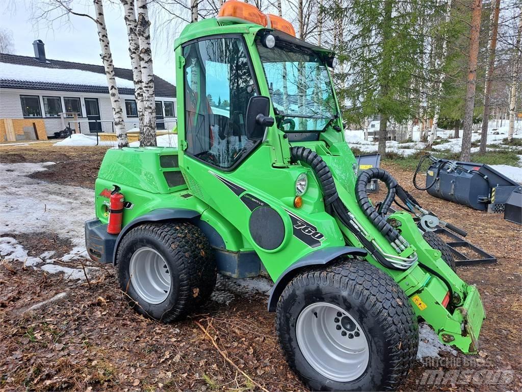 Avant 760i 滑移轉向裝載機
