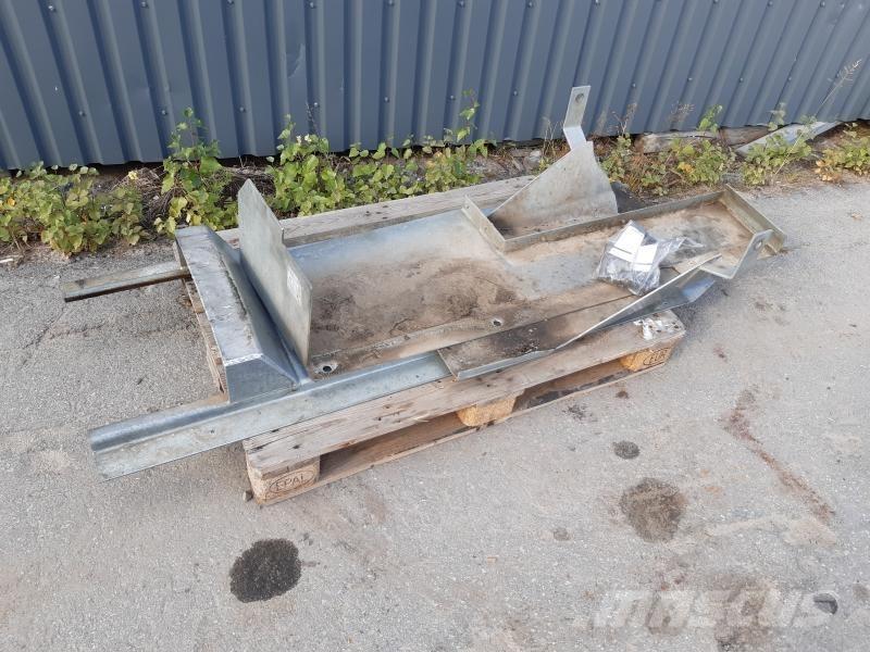  BUKPLÅT MF 5420 其他曳引機配件