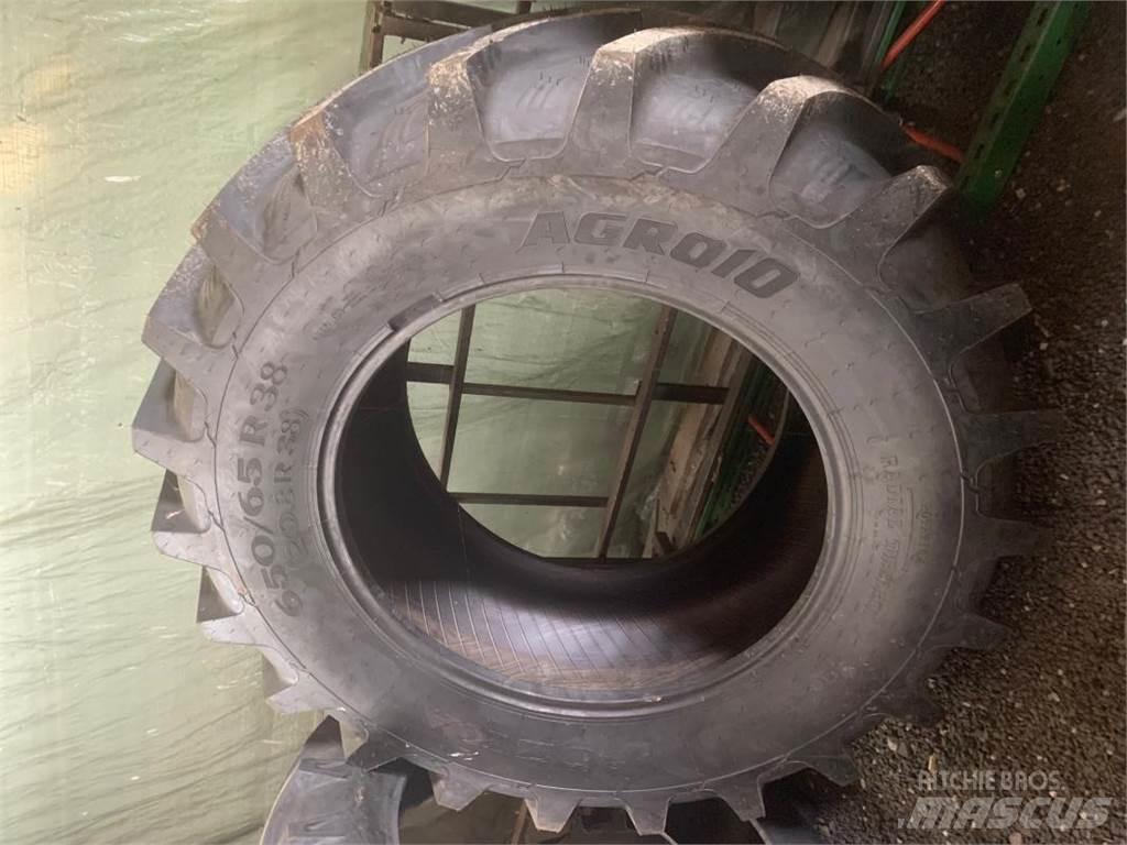  Däck Agrölo 650/65 R38 輪胎、車輪和輪圈