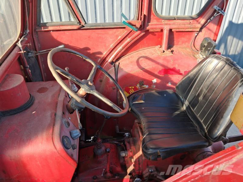 International 414 曳引機