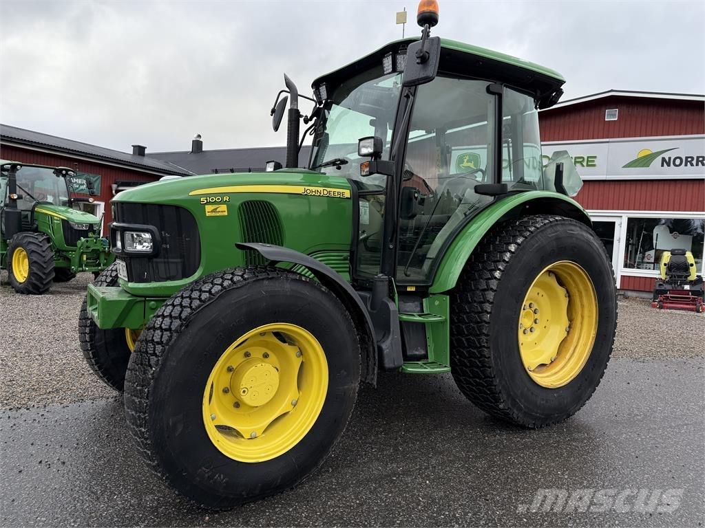 John Deere 5100R 曳引機