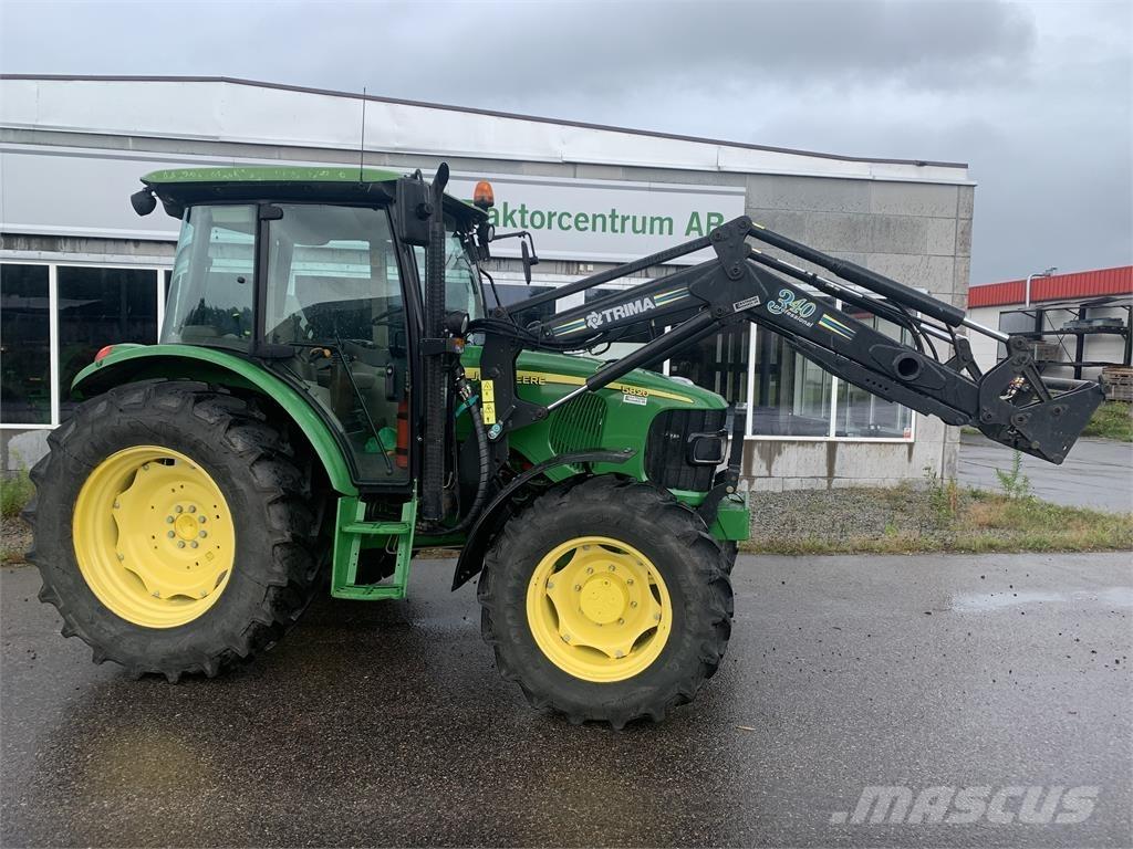 John Deere 5820 曳引機
