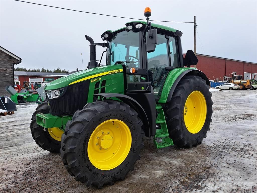 John Deere 6090M 曳引機